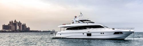 Gulf Craft Majesty 90 specs and reviews 